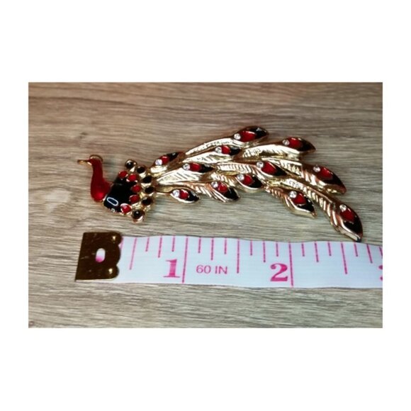 VINTAGE Statement Peacock Bird Brooch Pin Bejeweled Pop Of color Gold Red. - Picture 4 of 6